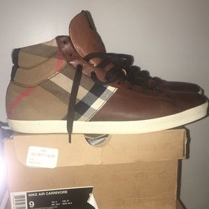Burberry sneakers